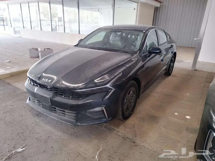 كيا k5 -2024 استاندر سعودي بنزين لون كحلي كاش وتقسيط 4