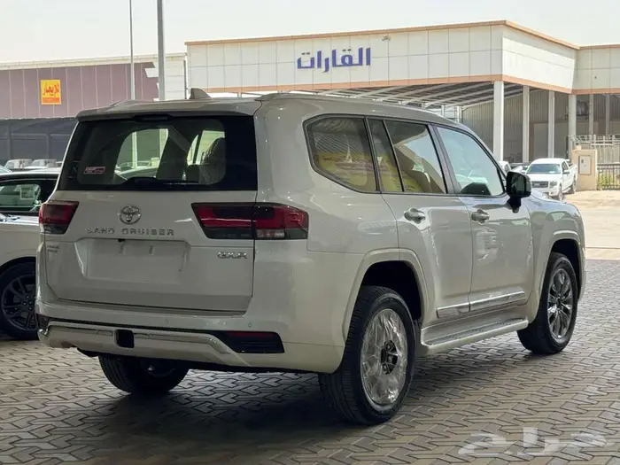 لاندكروزر GXR3 ديزل 2025 كاش وأقساط 4
