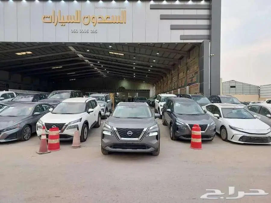 نيسان اكس تريل 7 مقاعد دفع رباعي ستاندر 2025 index