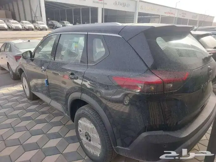 نيسان اكس تريل 7 مقاعد دفع رباعي ستاندر 2025 1