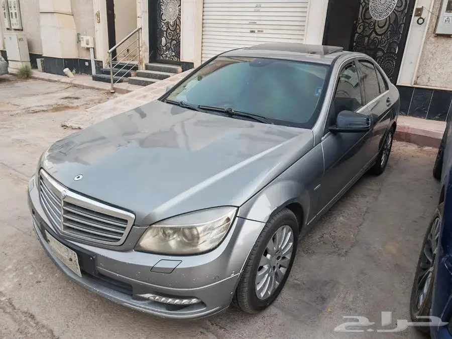 مرسيدس C180 موديل 2011 0