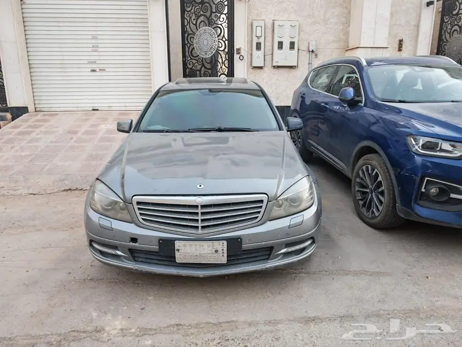 مرسيدس C180 موديل 2011 3