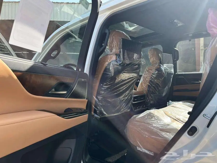 لكزس LX600 2025 نقد وتقسيط 6