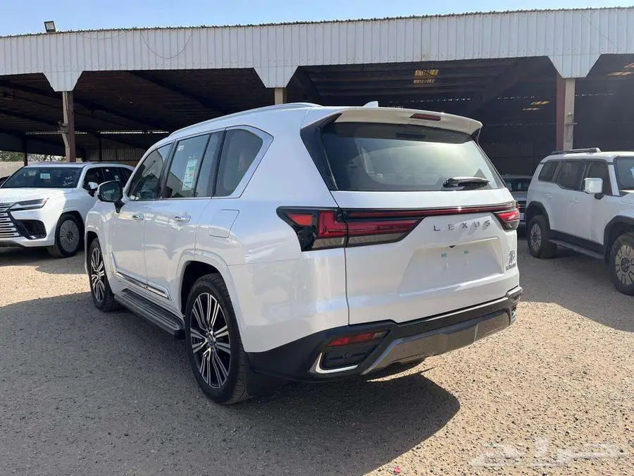 لكزس LX600 2025 نقد وتقسيط 3