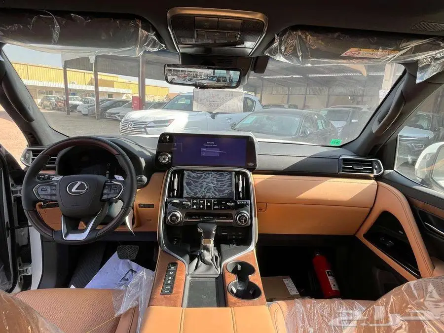 لكزس LX600 2025 نقد وتقسيط 5