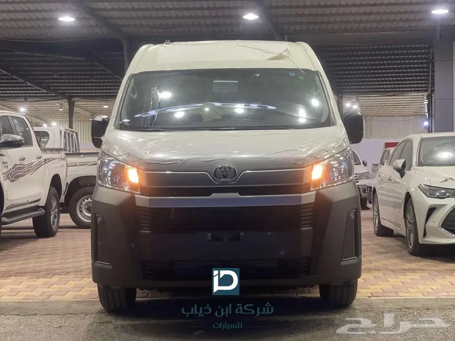 تويوتا هايس فان ركاب موديل 2025 لدي شركة ابن ذياب 2