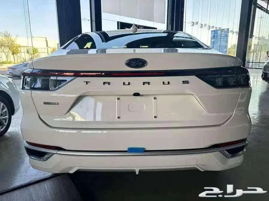 فورد توروس امبيانتي هايبرد 2025 الناااغي 5