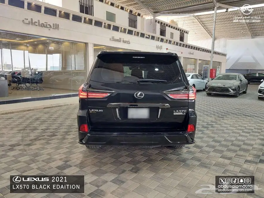 لكزس -LX570 بلاك اديشن S عداد 49 الف موديل 2021 4
