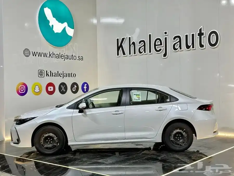 تويوتا كورلا ستاندر مكينة 2.0 موديل 2025 0