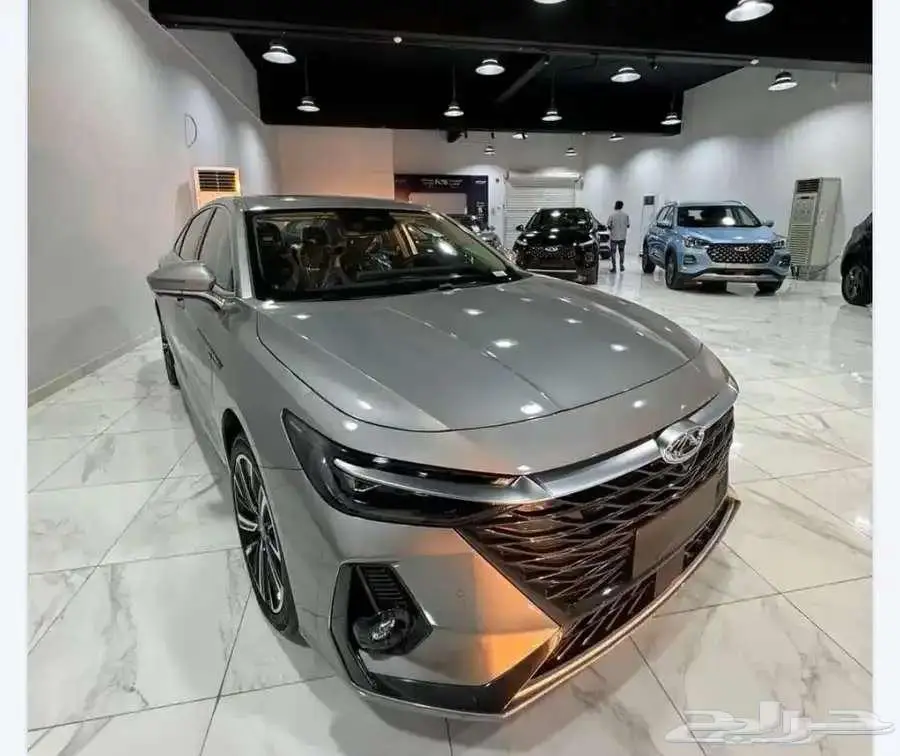 شيري اريزو 8 ( كمفورت و لاكجري ) موديل 2025 4