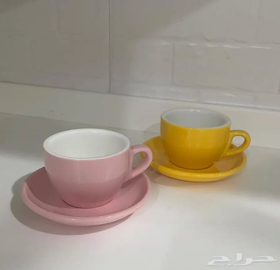 لوحه جدارية وأكواب 4