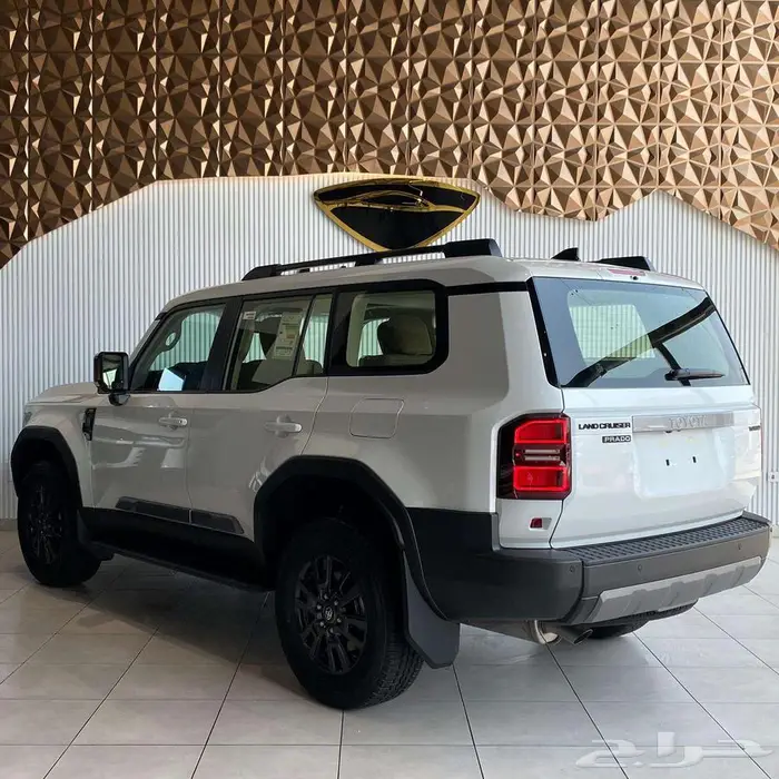 TOYOTA LAND CRUSIER PRADO ALL ROUND MID 2025 WHITE 5
