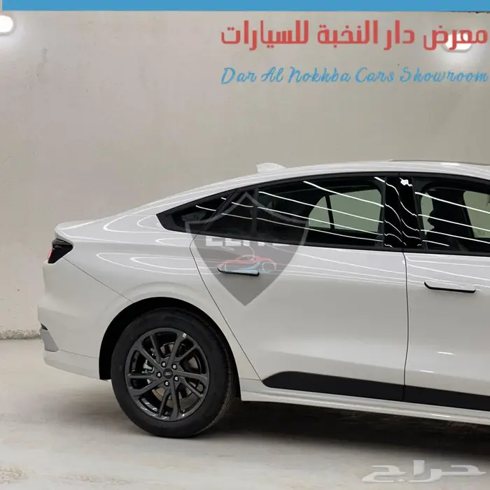 فورد توروس امبيانتي 2025 5