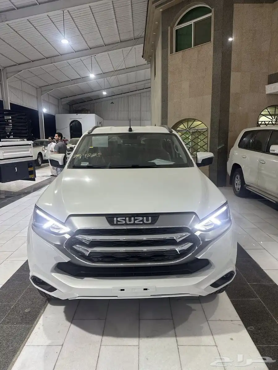 جيب ايسوزو MUX - فل كامل دبل- 2024 عرض خاص 2