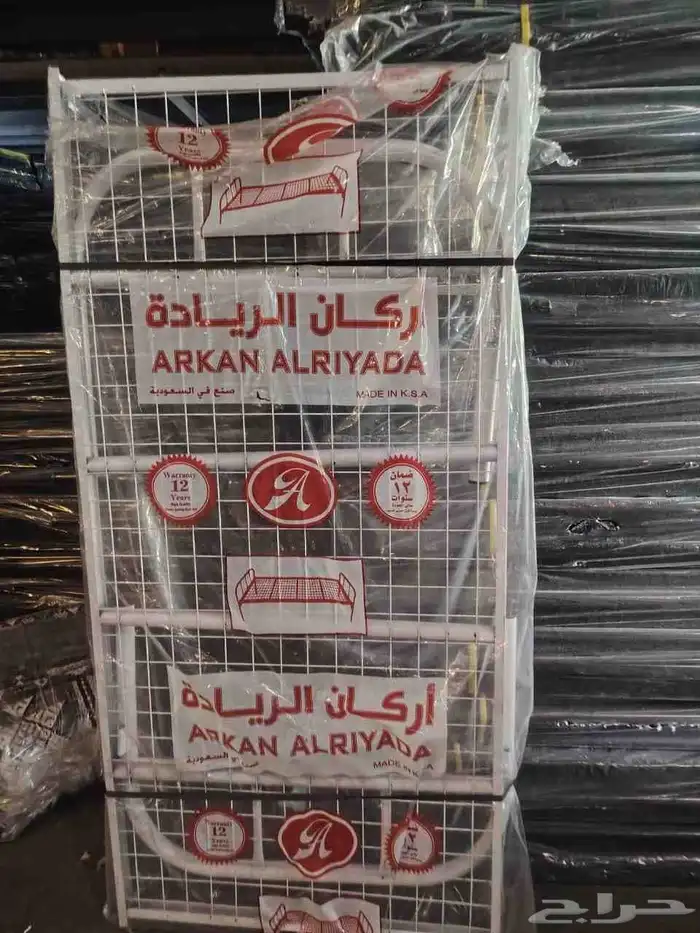 سرير خشب سرير حديد مراتب 6