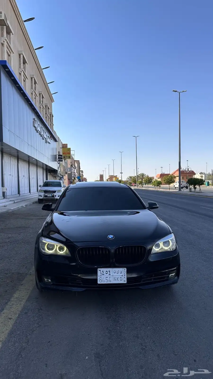 للبيع بي ام دبليو730 او البدل بشاص 3