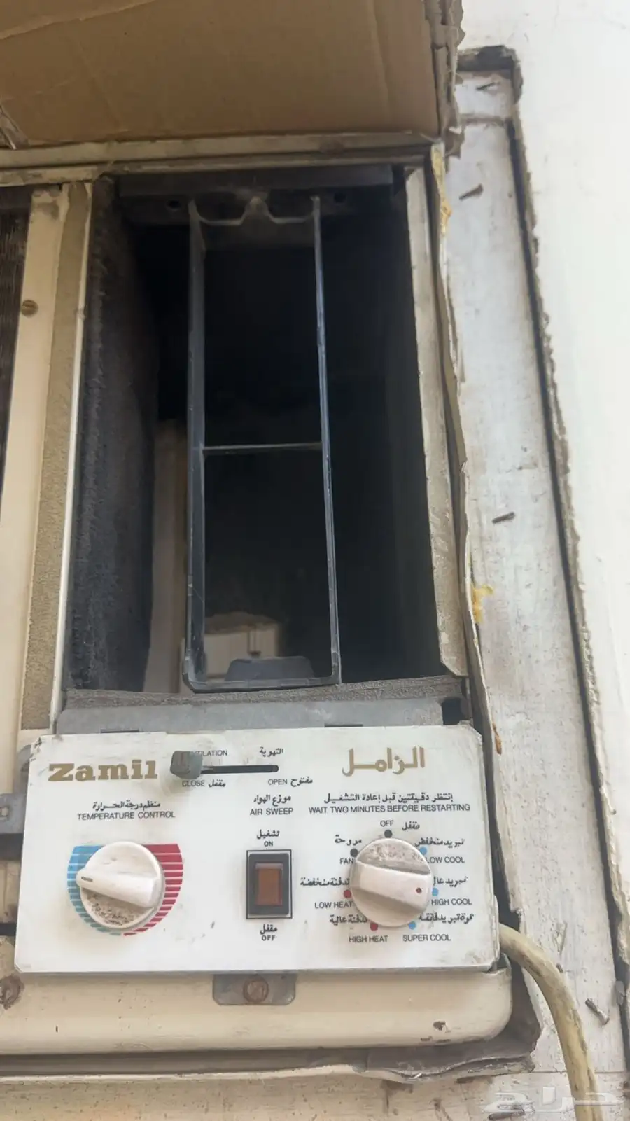 اثاث للبيع ثلاجة وسرير ودولاب ومجلس وسجاد 4
