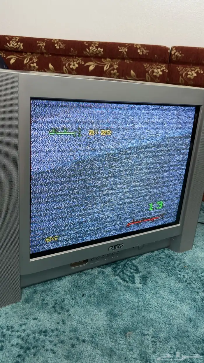 تلفزيون قديم من اواخر التسعينات الى الافينات من شركه SANYO 12