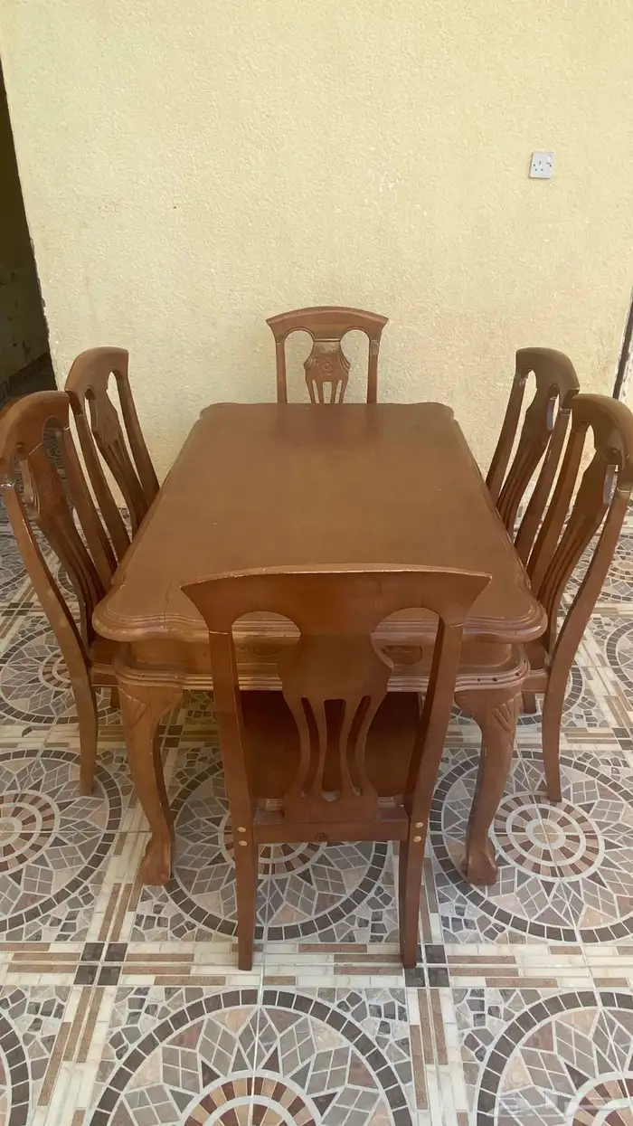 طاولة طعام للبيع 0