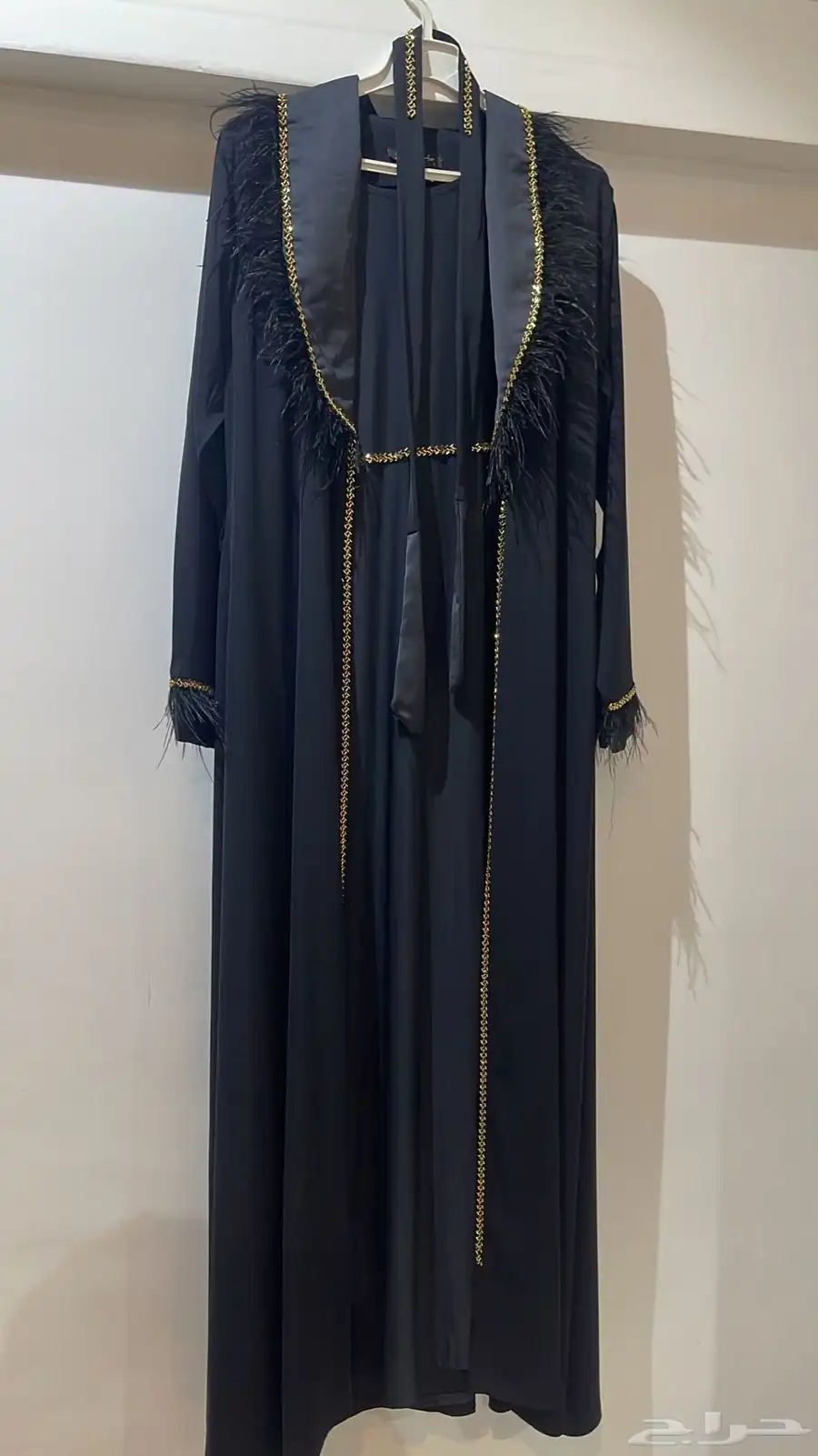 عبايات للبيع بسعر الجملة العدد 44حبة مشكل 1