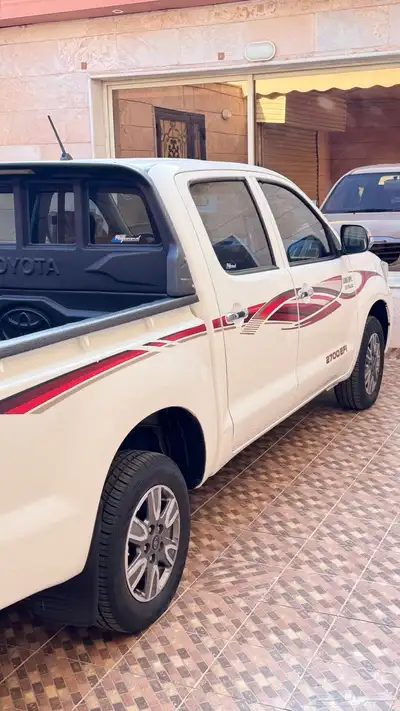 هايلوكس 2015 فل كامل 2 11