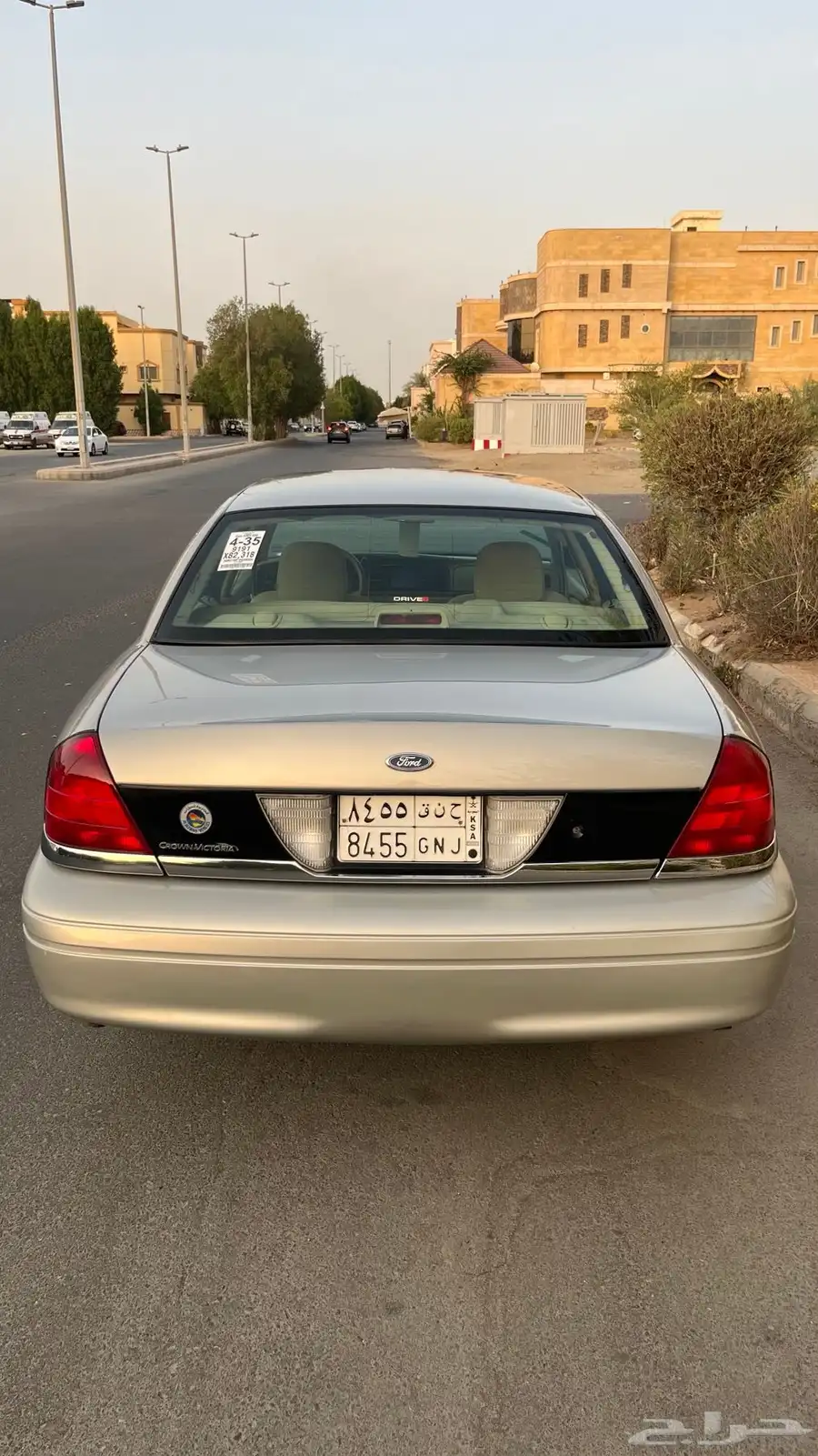 فورد فكتوريا 2010 سعودي نظيف 10