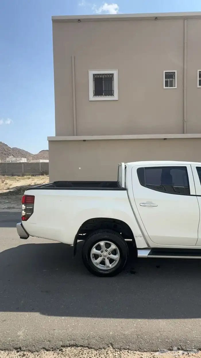 للتنازل متسوبيشي ( L200 ) ( 2022 ) 5