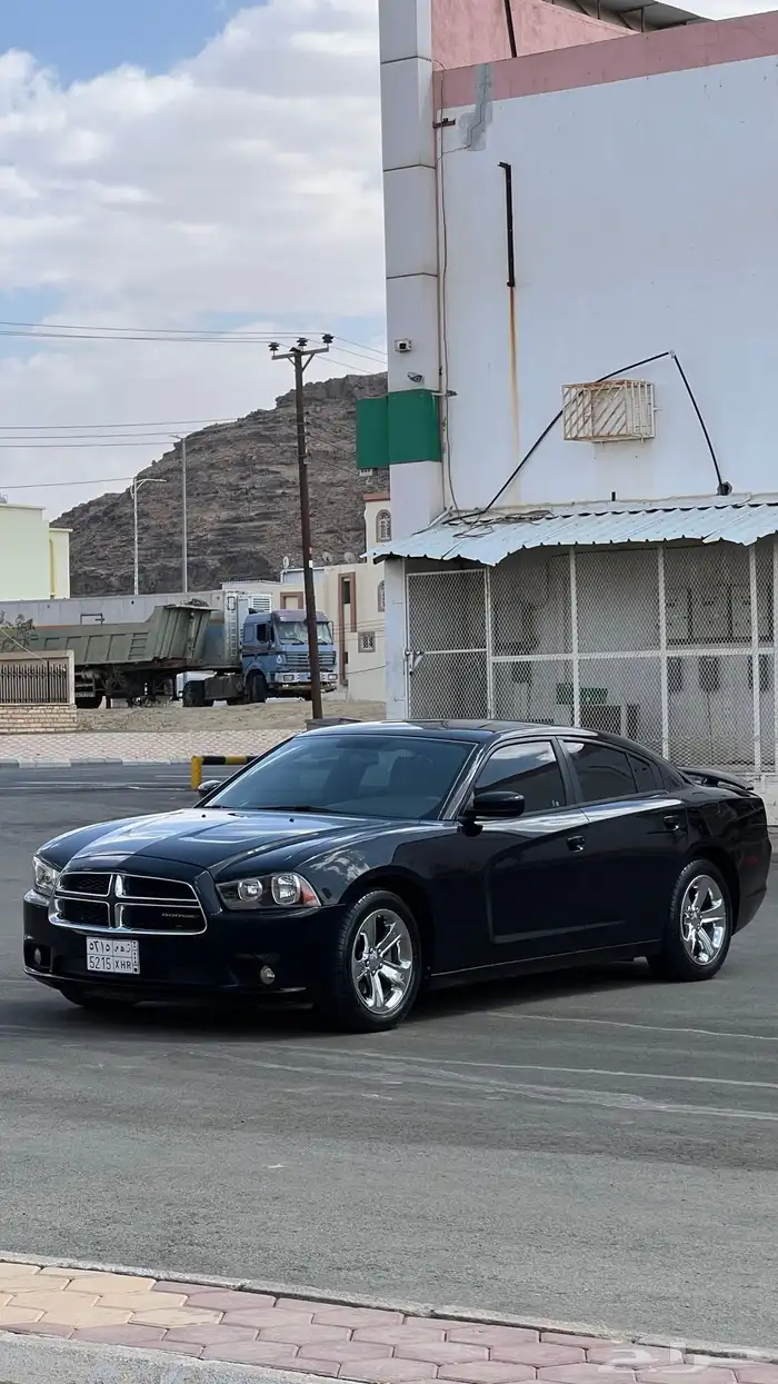 دوج تشارجر 2012 6