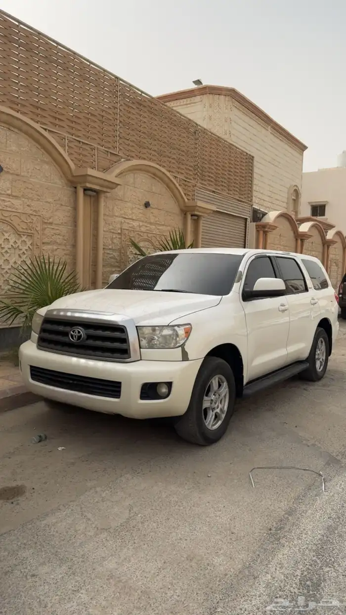 للبيع سكويا 2016 فئة SR5 6
