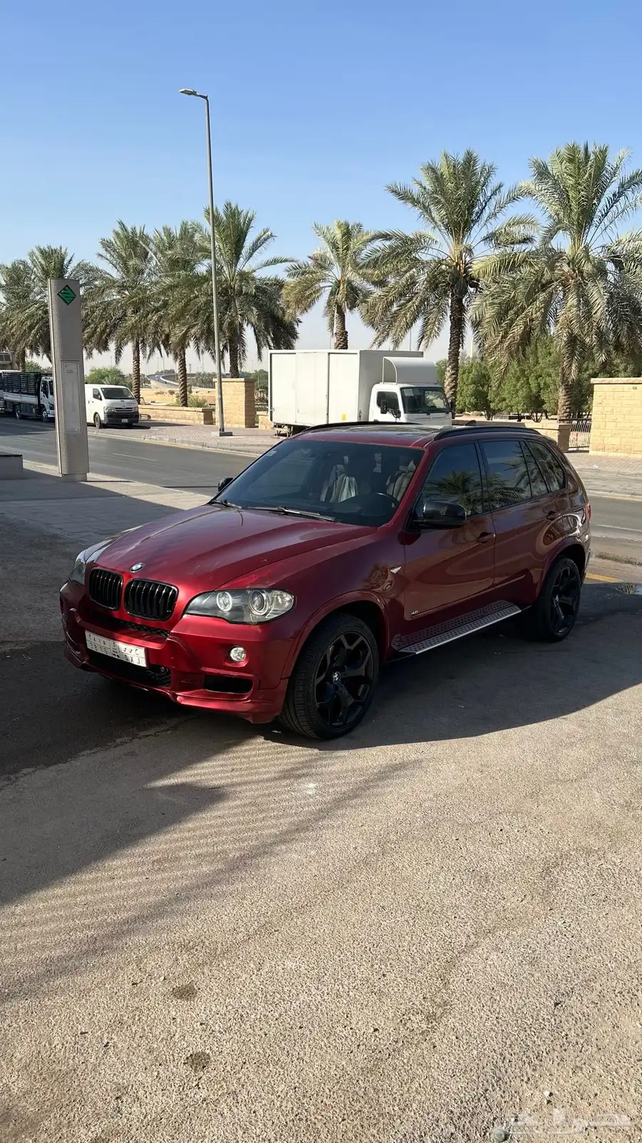BMW X5 V8 بدون تيربو وبدون هيدروليك 1
