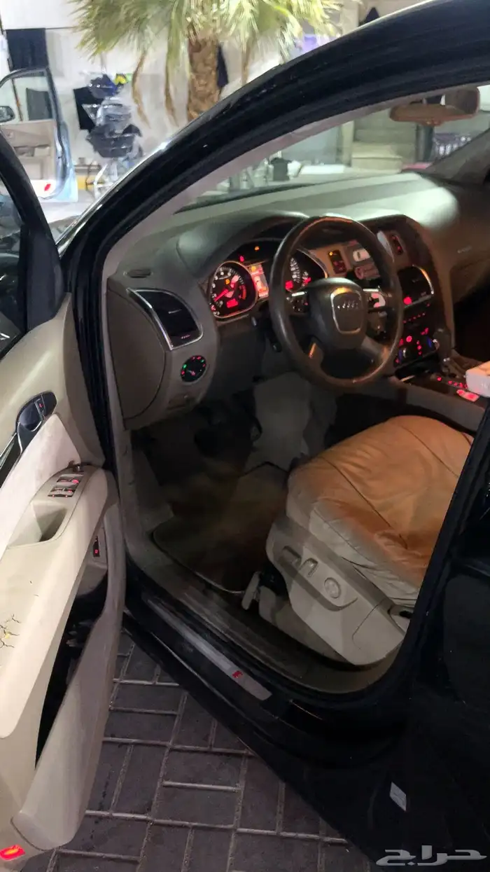 للبيع جيب اودي Q7 8