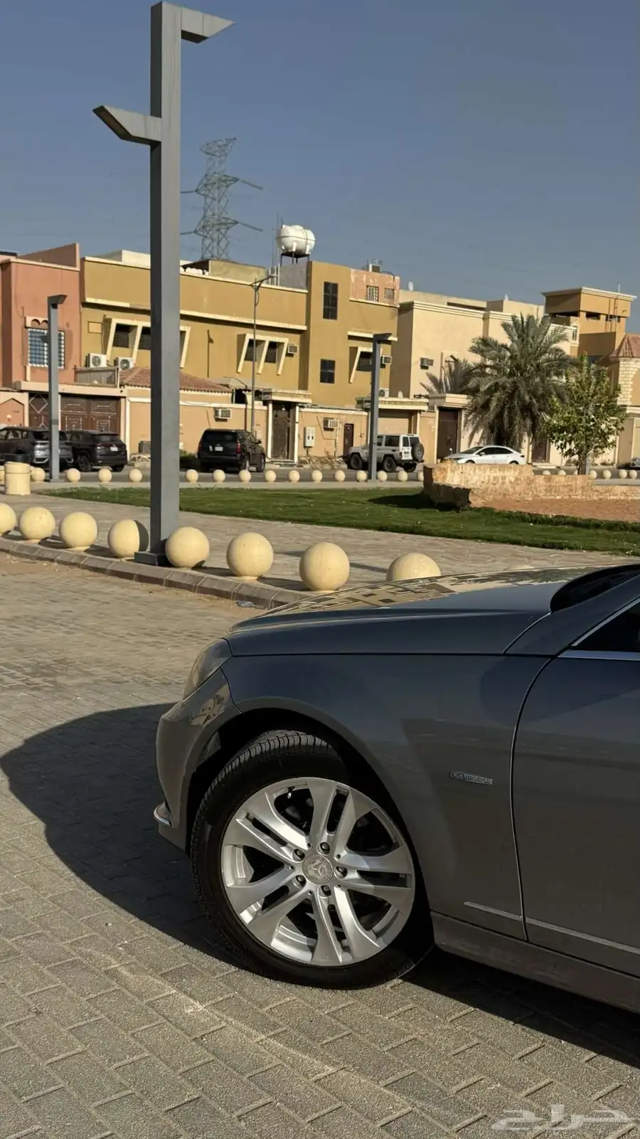 البيع مرسيدس مديل 2012 9