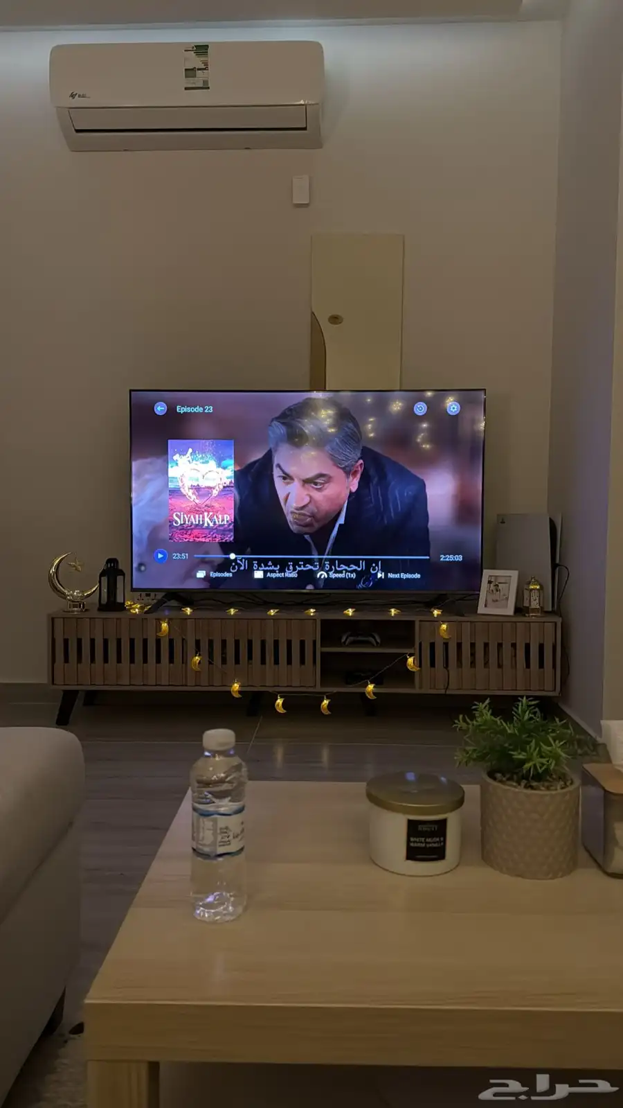 ركنة 2x3 للبيع جديدة و نظيفة و طرابيزة تلفزيون للبيع عرض 2م 0
