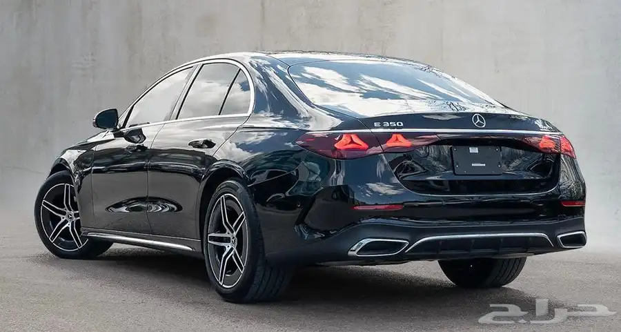 2024 مرسيدس E350 الشكل الجديد بحالة شبه جديده وسعر مميز جدا 3