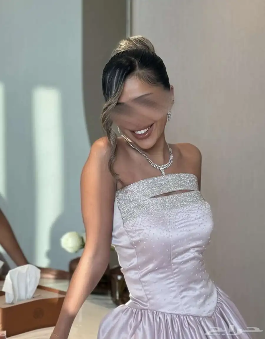 فستان جديد ما انلبس ولا مره من مصممة بحرينية 2