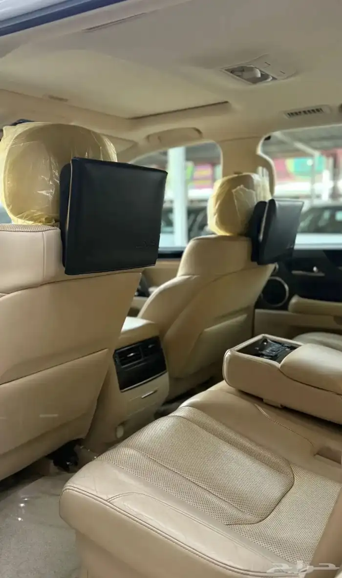 لكزس LX570 موديل 2018 عداد 175 الف 11
