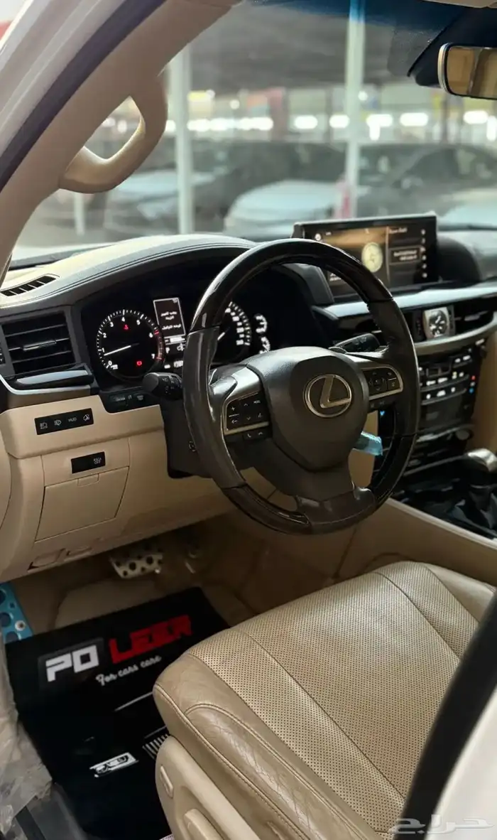 لكزس LX570 موديل 2018 عداد 175 الف 10