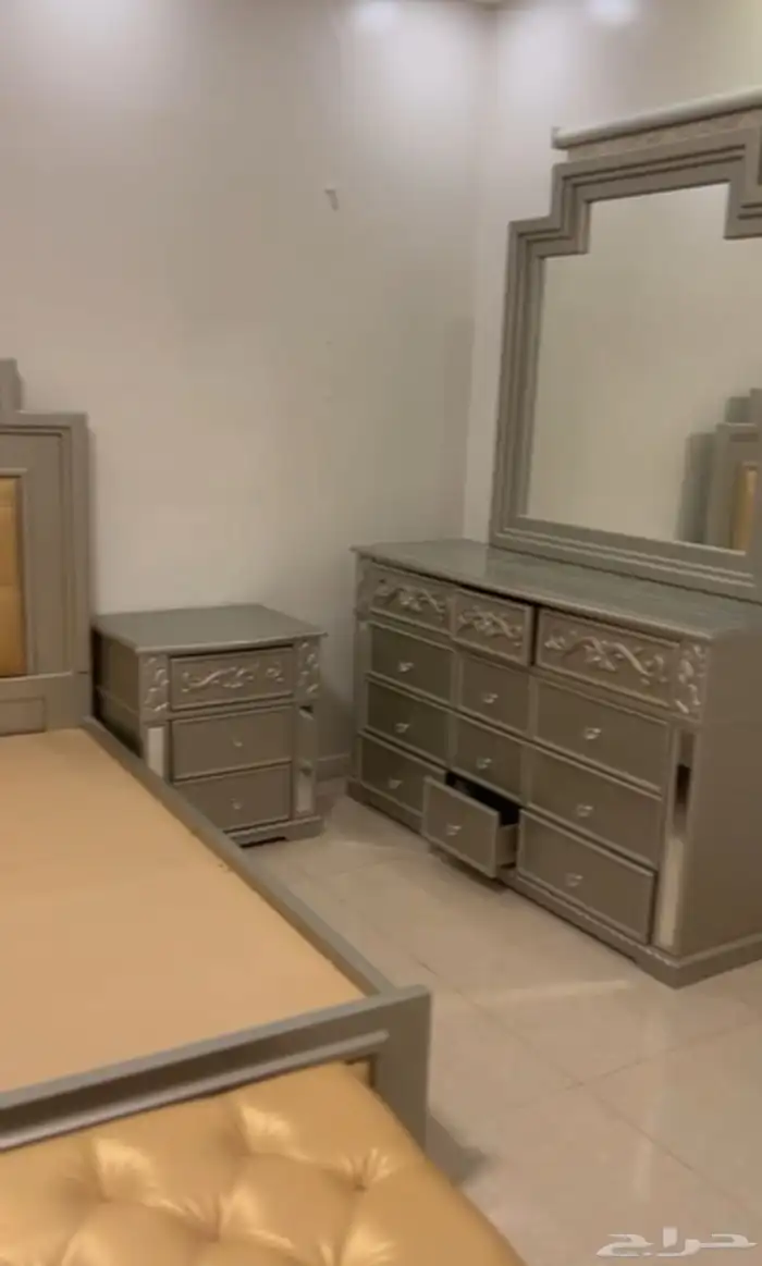 غرفة نوم استخدام اقل من سنه 1