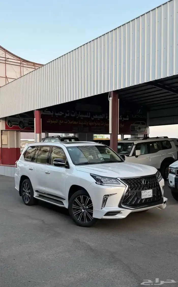 لكزس LX570 موديل 2018 عداد 175 الف 0