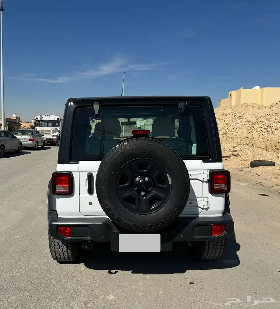 Executive used Jeep Wrangler 3.6L Sport 2018 White forSale index