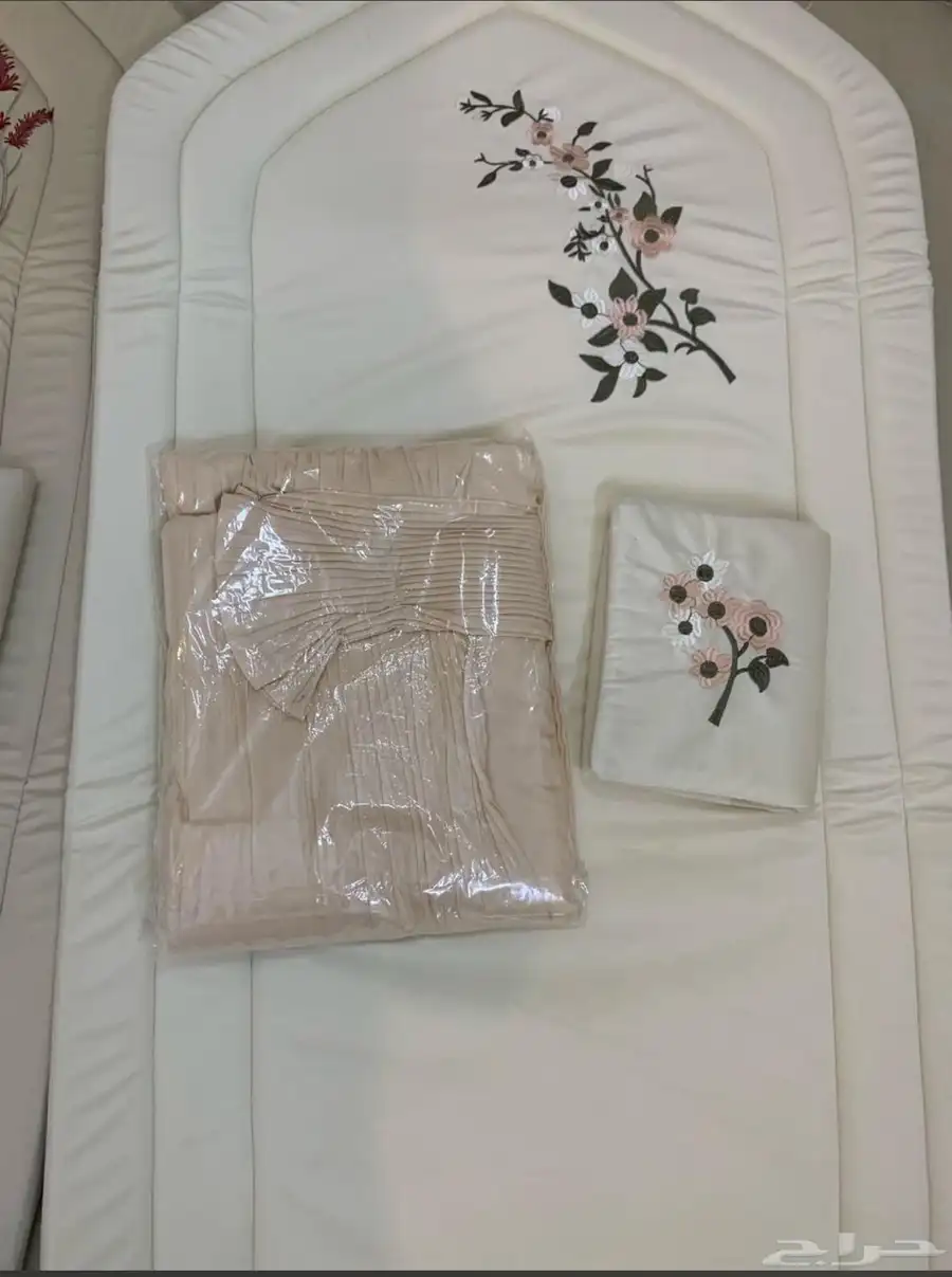 سجدات وشراشف صلاه بالحبه وبالجمله 3
