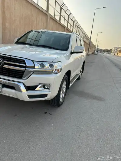 لاندكروزر GXR ديزل رقم 2 3
