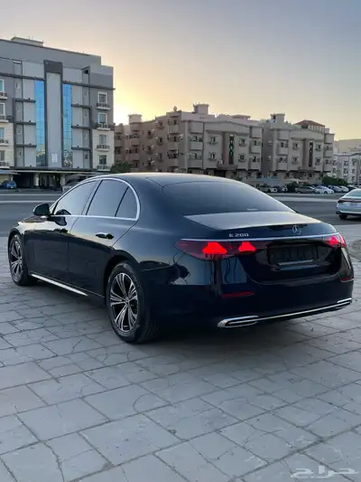 مرسيدس E200 5