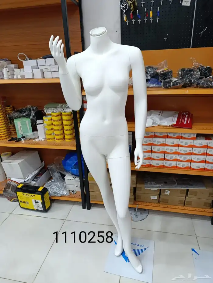 مجسمات منيكان 8