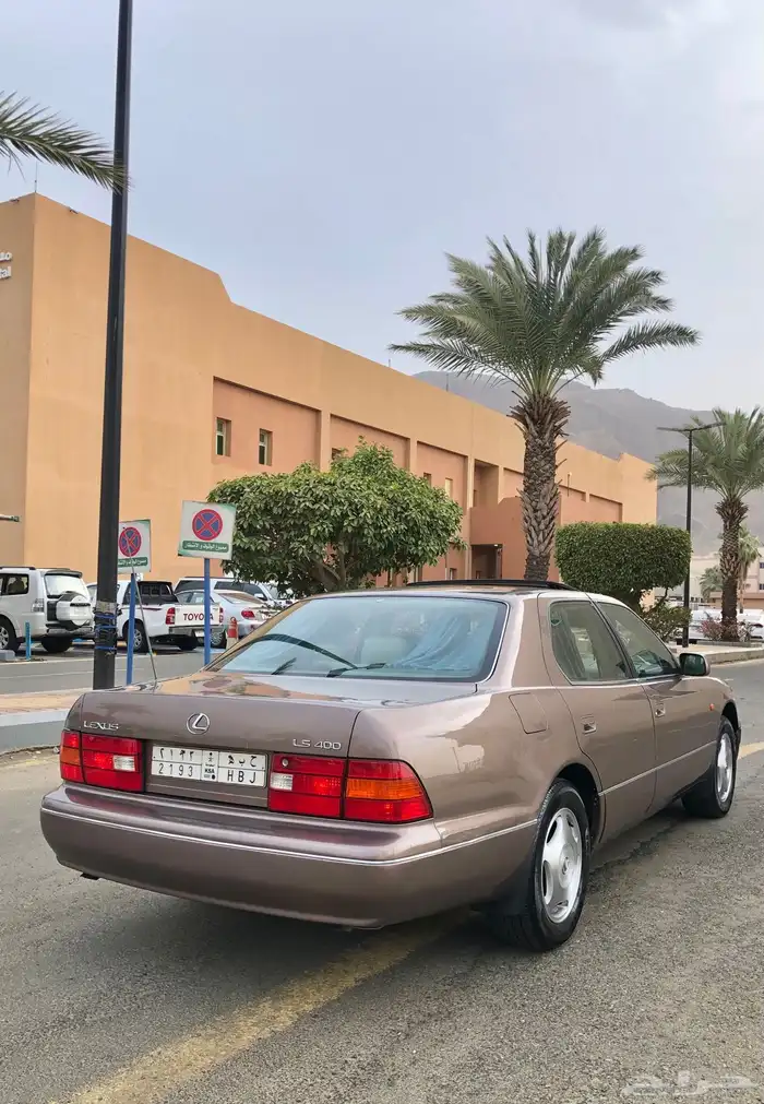 لكزس LS 400 سعودي بلد 19