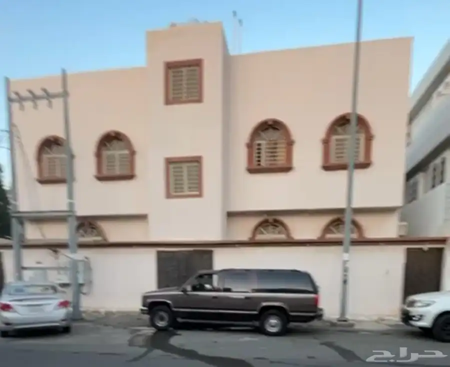 فرصه 4 شقق للبيع 850الف حي الرونه خميس مشيط 0