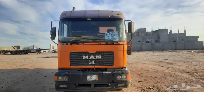 شاحنة. مان قلاب مسكس اروبي نضيف ممشى380الف 2