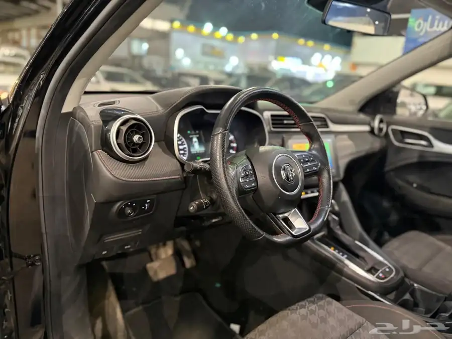 للبيع MG ZS موديل 2023 نص فل بودي وكالة السعر 34 الف 10