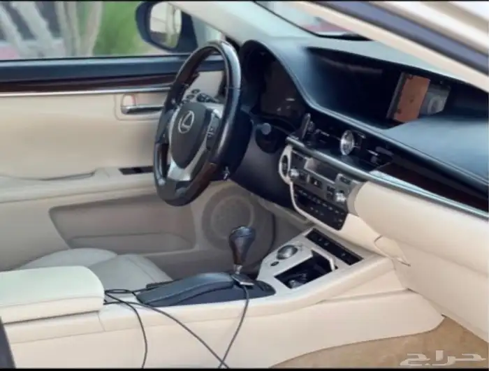 لكزس ES350 موديل 2015 5