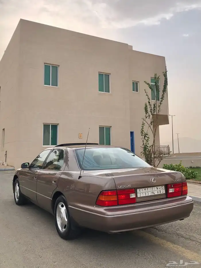 لكزس LS 400 سعودي بلد 18